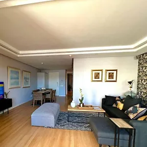 Parama 003 Secure, Luxurious Waterfront Apartment Cape Town