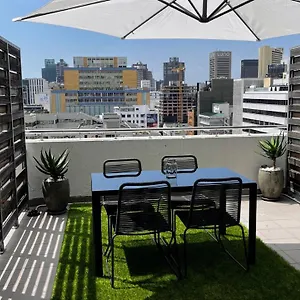 Modern Luxury With Breathtaking Views - No Load Shedding Apartment Cape Town