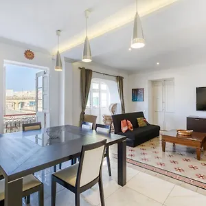 Apartment A 1br Stylish, Fully Equipped In The Capital By 360 Estates, Valletta